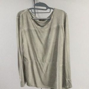 Crosby top.Size L